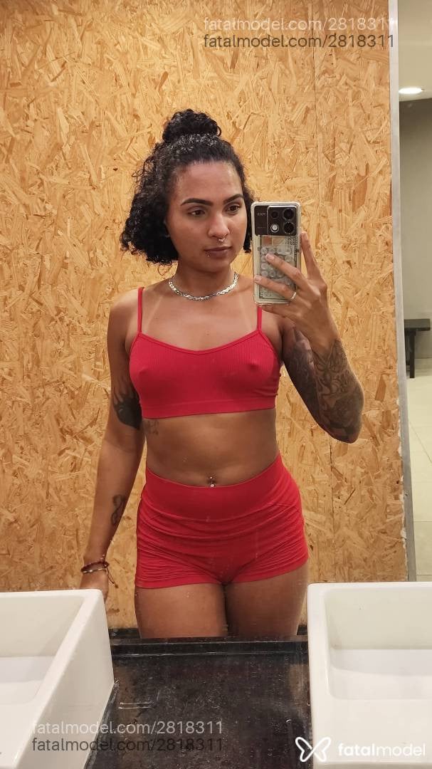 Acompanhante mulher morena (o) de olhos castanhos em Rio de Janeiro - Brenda Costa