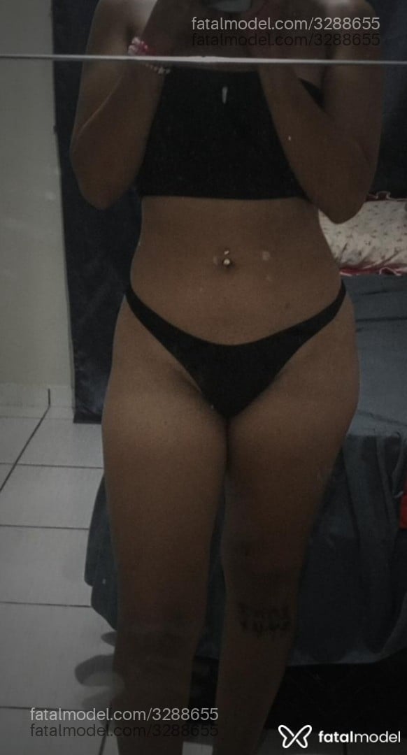 Acompanhante mulher morena (o) de olhos pretos em Virtual Acompanhante mulher morena (o) de olhos pretos em Virtual - Liahsilvinha