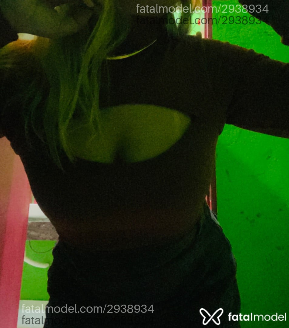 Acompanhante mulher loira (o) de olhos castanhos em Goiânia - Fernanda