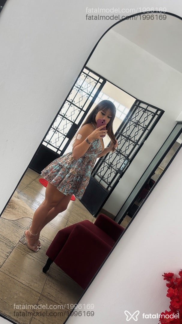 Acompanhante mulher com cabelo castanho de olhos castanhos em Ponta Grossa - Isabela Saad