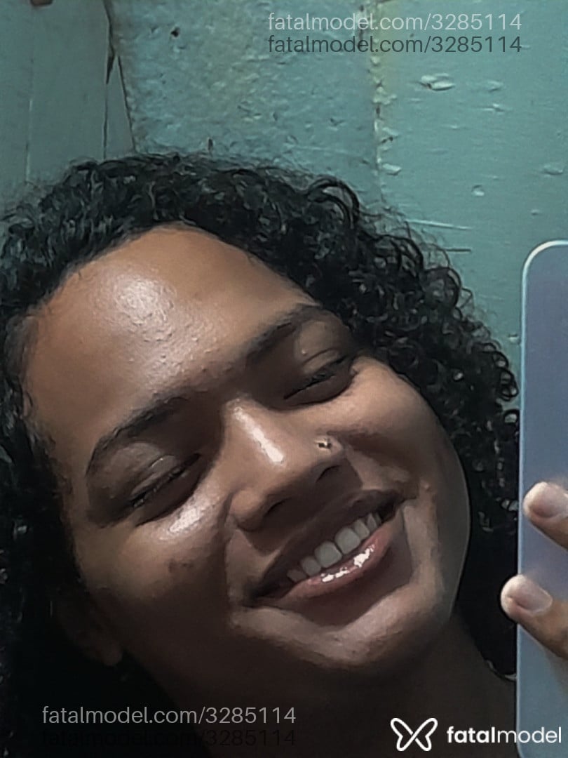Acompanhante mulher trans morena (o) de olhos castanhos - Angel Acompanhante mulher trans morena (o) de olhos castanhos - Angel