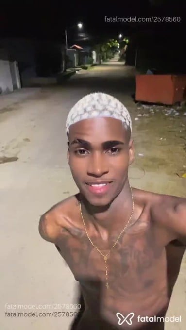 Acompanhante homem com cabelo castanho de olhos castanhos em Rio de Janeiro - Pretin