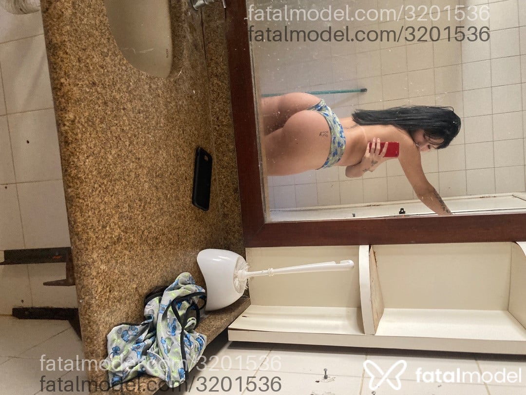 Acompanhante mulher morena (o) de olhos pretos em Lajeado - Beatriz