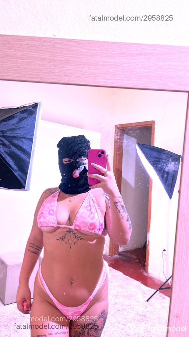 Acompanhante mulher loira (o) de olhos castanhos em Belo Horizonte - Rayyyy
