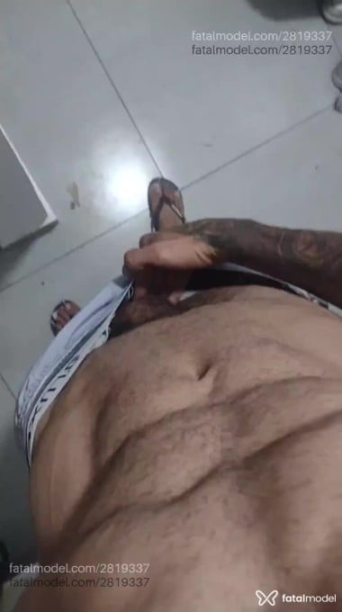 Acompanhante homem sem cabelo de olhos verdes em São Carlos - Kevind Kozta
