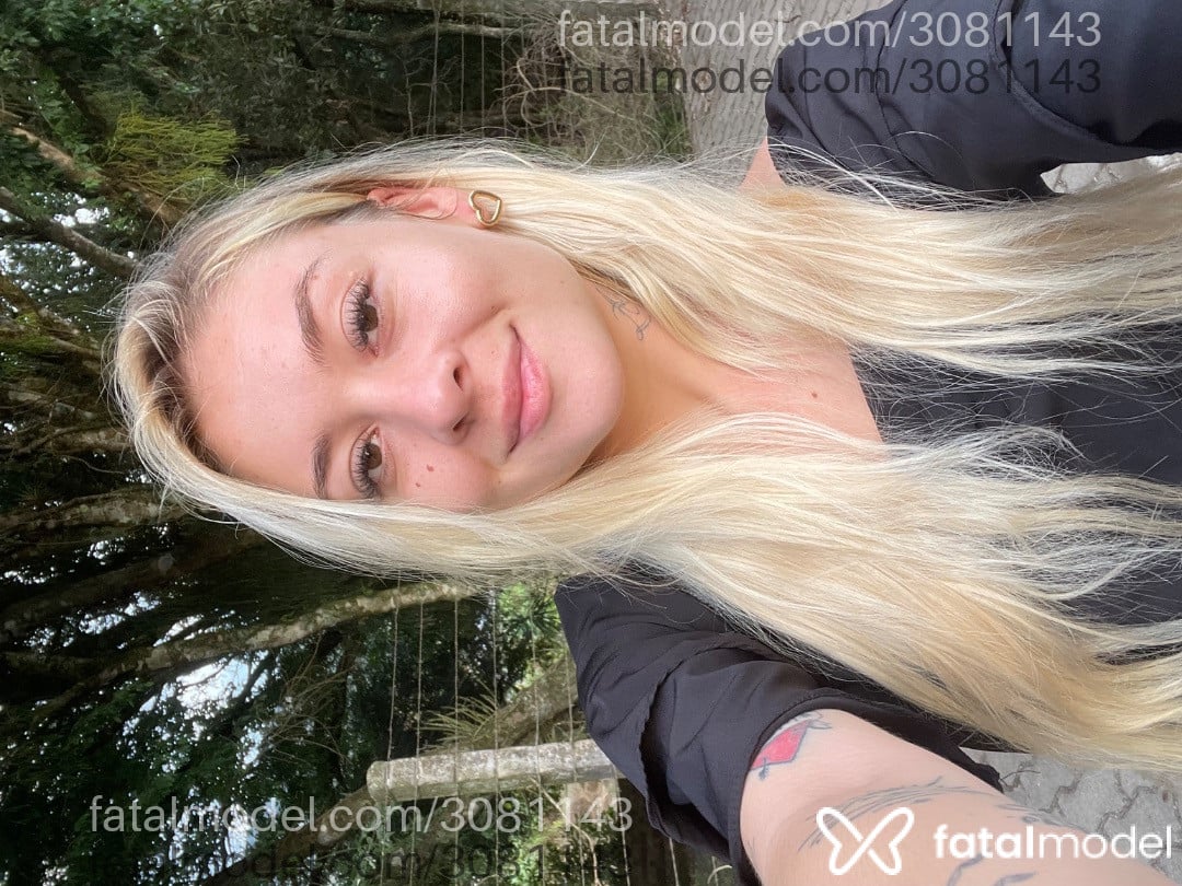 Acompanhante mulher loira (o) de olhos mel em Bom Princípio - Eduarda Caroline