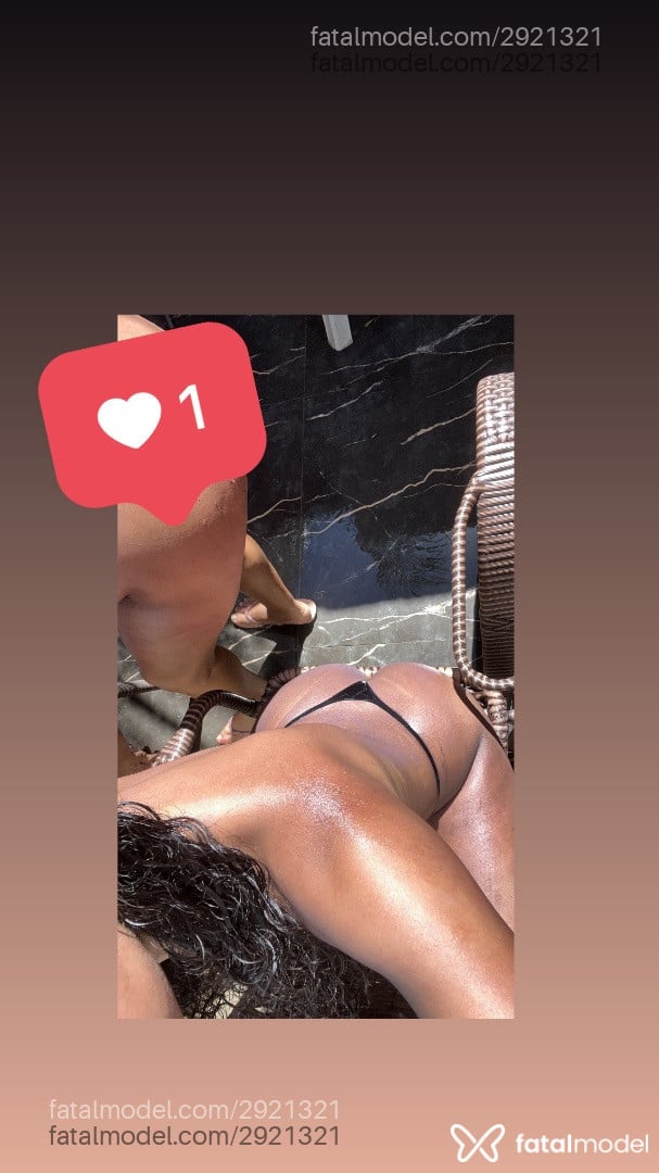 Acompanhante mulher morena (o) de olhos pretos em Uberlândia - Bianca
