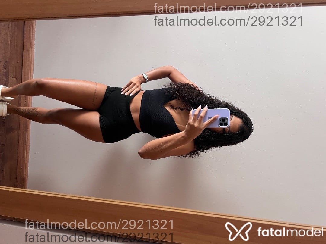 Acompanhante mulher morena (o) de olhos pretos em Uberlândia - Bianca