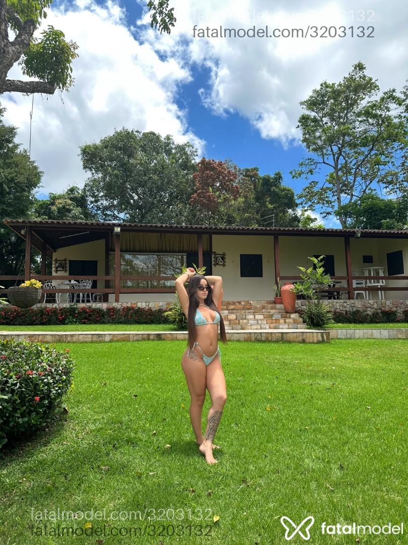 Acompanhante mulher com cabelo castanho de olhos castanhos em Chapadão do Sul Acompanhante mulher com cabelo castanho de olhos castanhos em Chapadão do Sul - Willy