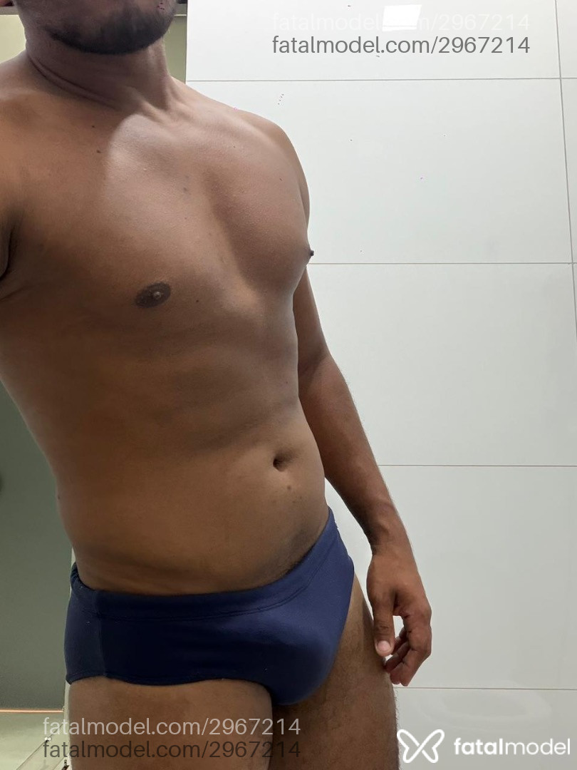 Acompanhante homem morena (o) de olhos pretos em Araguaína Acompanhante homem morena (o) de olhos pretos em Araguaína - Gusman