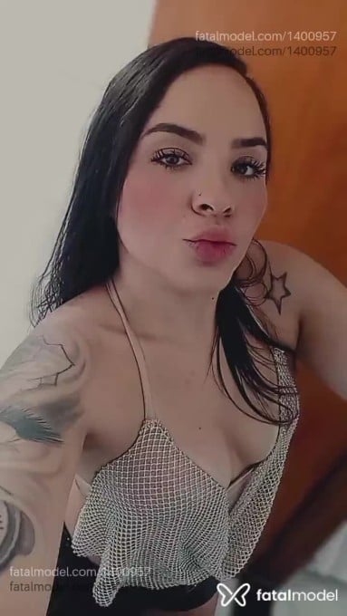 Acompanhante mulher loira (o) de olhos mel em Juara Acompanhante mulher loira (o) de olhos mel em Juara - Beatriz