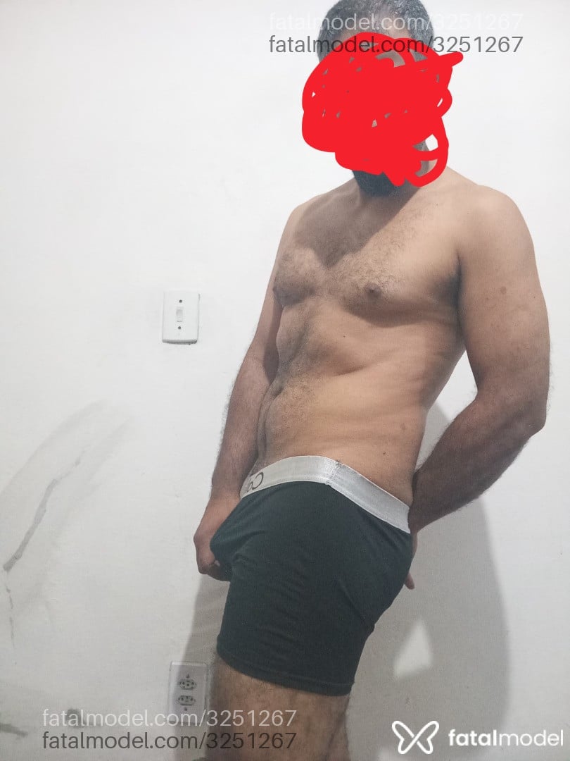 Acompanhante homem morena (o) de olhos castanhos em Pelotas Acompanhante homem morena (o) de olhos castanhos em Pelotas - Ditranquilo