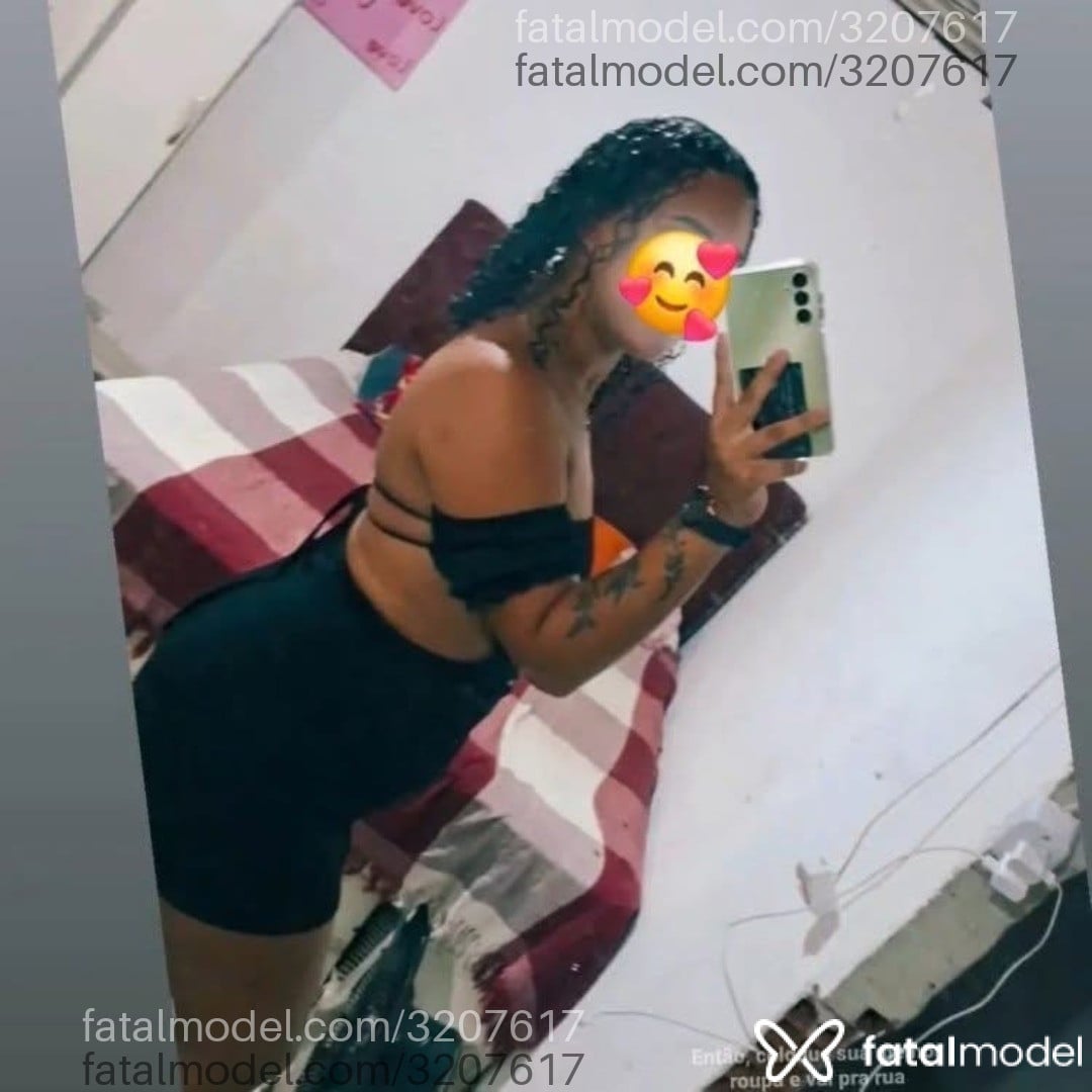Acompanhante mulher morena (o) de olhos verdes em Vitória Acompanhante mulher morena (o) de olhos verdes em Vitória - Aninha