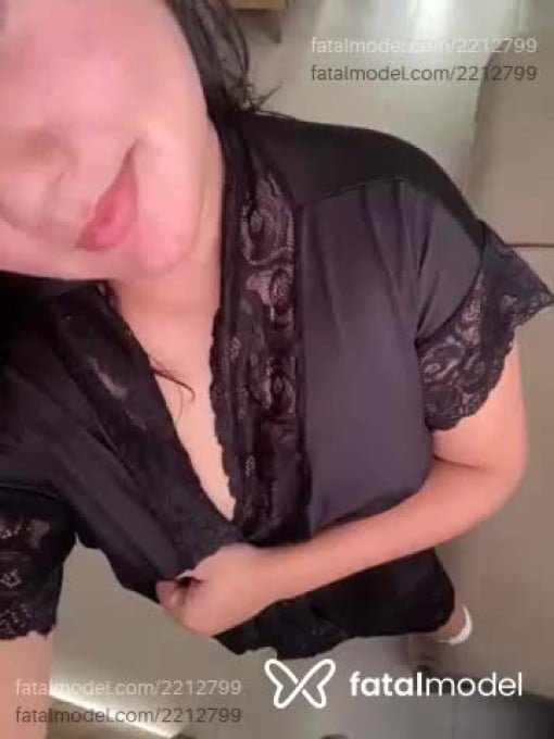 Acompanhante mulher morena (o) de olhos azuis em Nova Bandeirantes Acompanhante mulher morena (o) de olhos azuis em Nova Bandeirantes - Izadora
