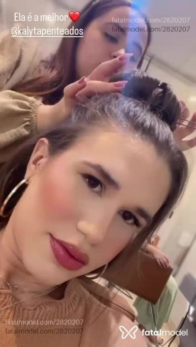 Acompanhante mulher trans loira (o) de olhos castanhos em Patrocínio - Deborah Luartte