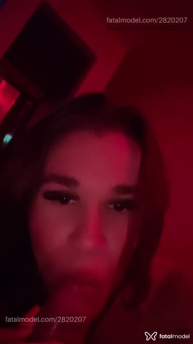 Acompanhante mulher trans loira (o) de olhos castanhos em Patrocínio - Deborah Luartte