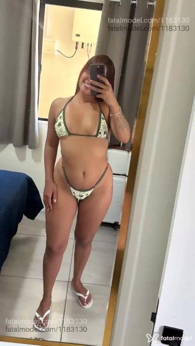 Acompanhante mulher ruiva (o) de olhos castanhos em Praia Grande - Thais