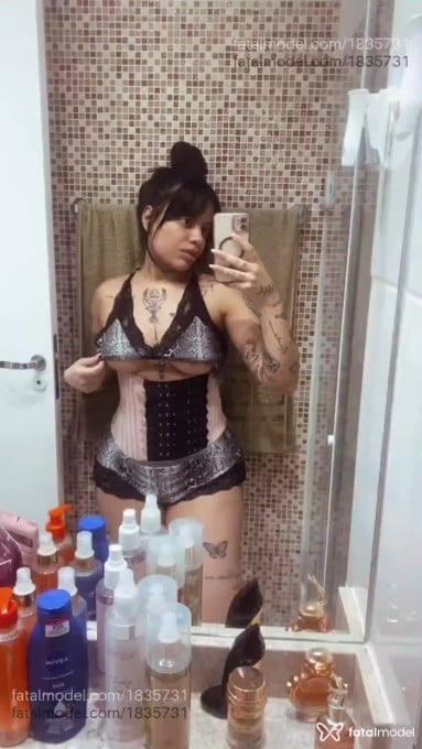 Acompanhante mulher com cabelo castanho de olhos castanhos em São Paulo - Alexa Milla