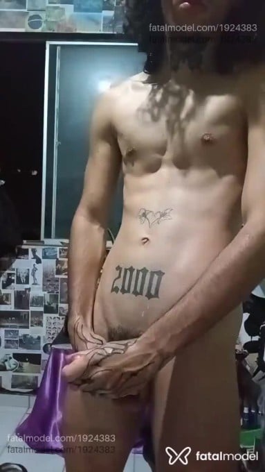 Acompanhante homem morena (o) de olhos castanhos em Campos dos Goytacazes - Erick