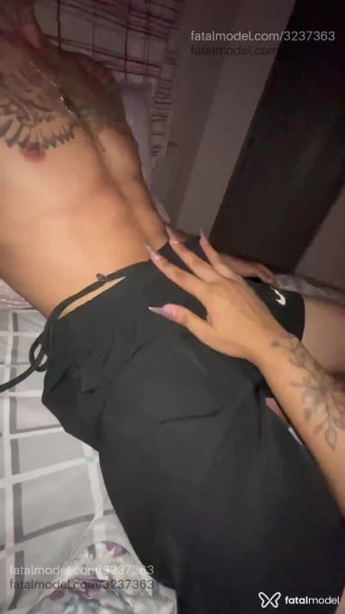 Acompanhante mulher trans morena (o) de olhos castanhos em Duque de Caxias - Atena