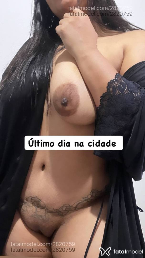 Acompanhante mulher morena (o) de olhos pretos - Lola Diniz