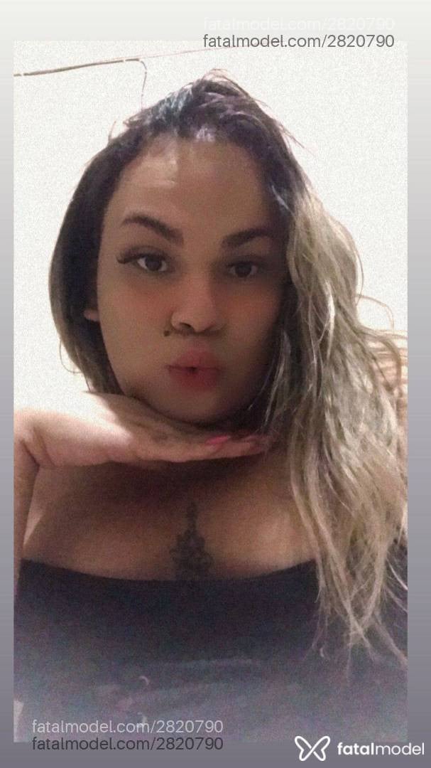 Acompanhante mulher trans loira (o) de olhos castanhos em Virtual - Maria Antonieta