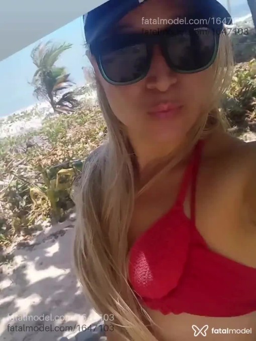 Acompanhante mulher loira (o) de olhos castanhos em Porto Seguro Acompanhante mulher loira (o) de olhos castanhos em Porto Seguro - Ana Salomao
