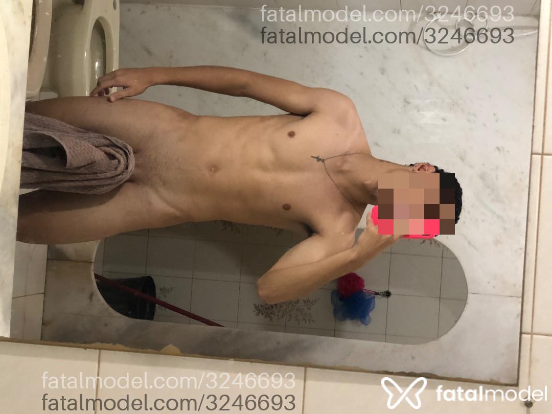 Acompanhante homem morena (o) de olhos castanhos em Uberaba - Suafelicidadegzt