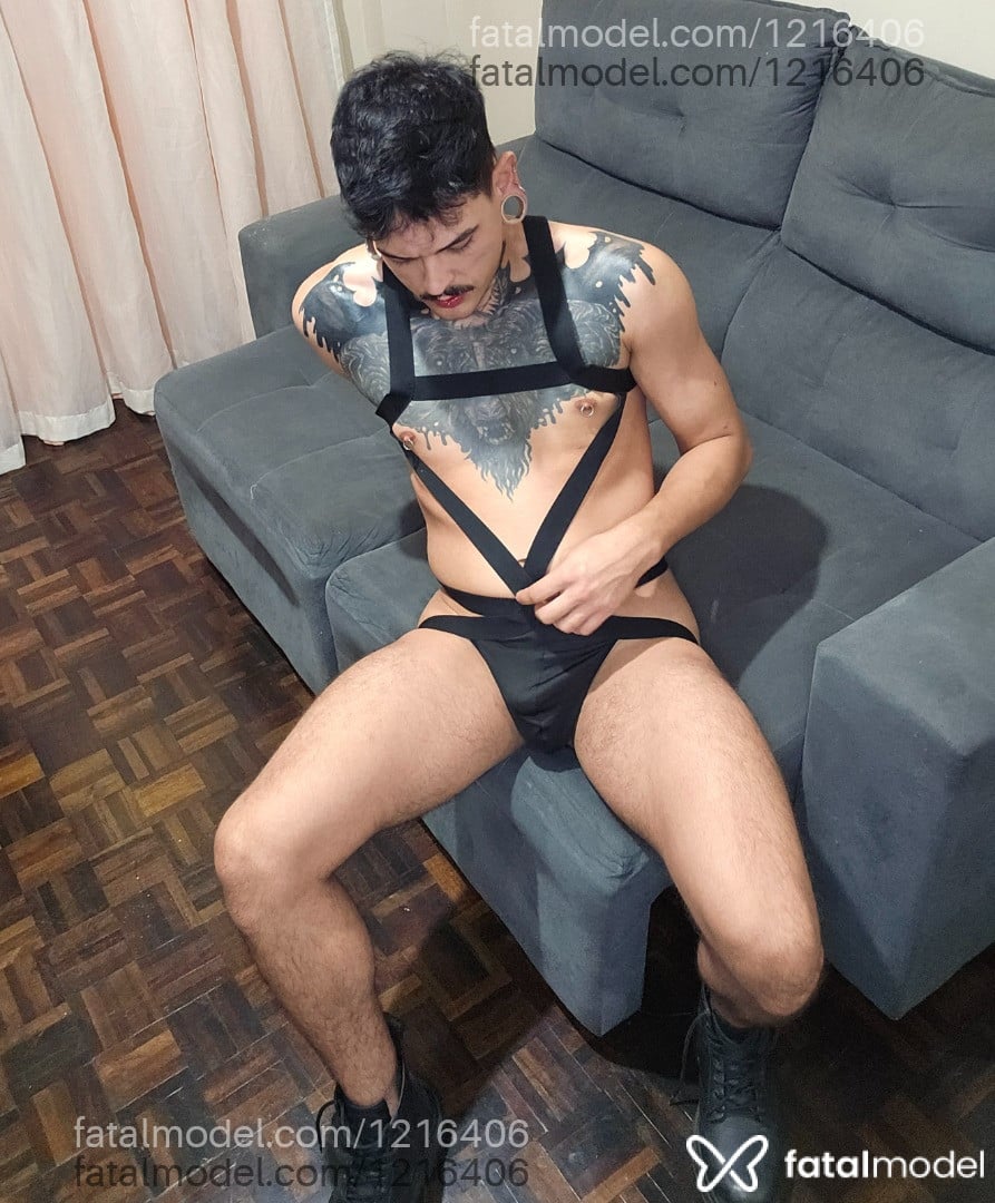 Acompanhante homem morena (o) de olhos verdes em Videira - Lucas Weed