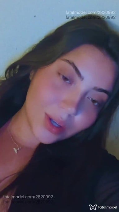 Acompanhante mulher com cabelo castanho de olhos castanhos em Criciúma - Vitória