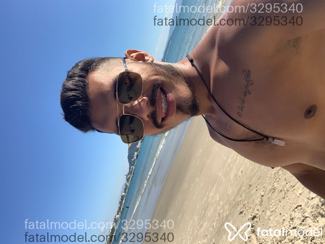 Acompanhante homem com cabelo castanho de olhos pretos em Florianópolis - Costaaviz
