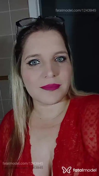 Acompanhante mulher loira (o) de olhos verdes em Balneário Camboriú - Mariza