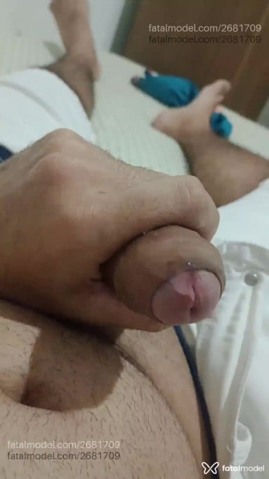 Acompanhante homem com cabelo grisalho de olhos castanhos em Parauapebas - Fernando