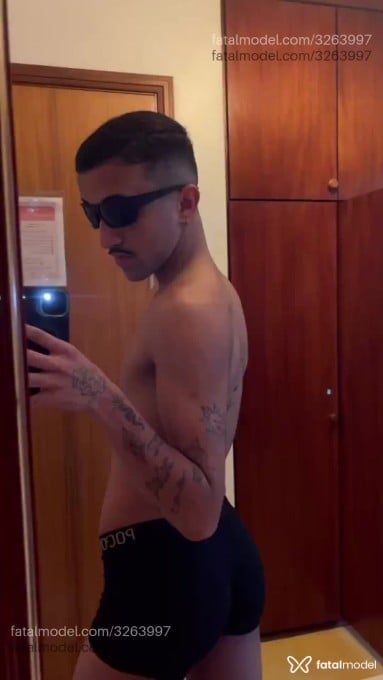 Acompanhante homem morena (o) de olhos castanhos em Caxias do Sul - Nicolas Oliveira