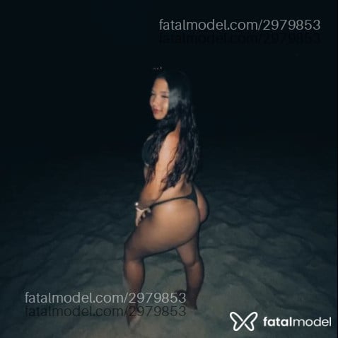 Acompanhante mulher morena (o) de olhos castanhos - Letícia