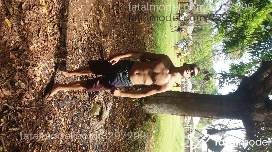 Acompanhante homem loira (o) de olhos mel em Palmas - Jhones