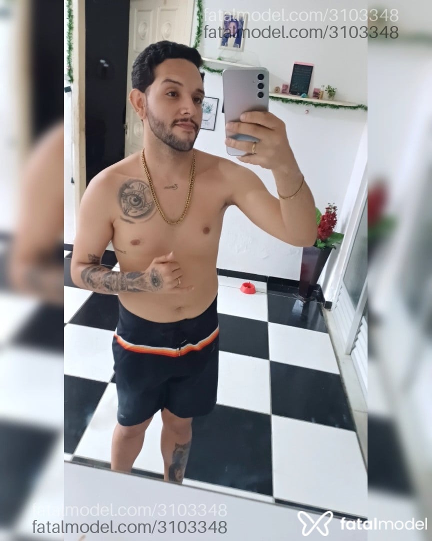 Acompanhante homem morena (o) de olhos castanhos em Virtual - Zaurim