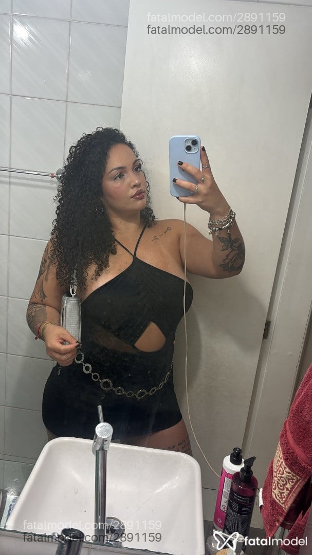 Acompanhante mulher morena (o) de olhos castanhos - Aurora
