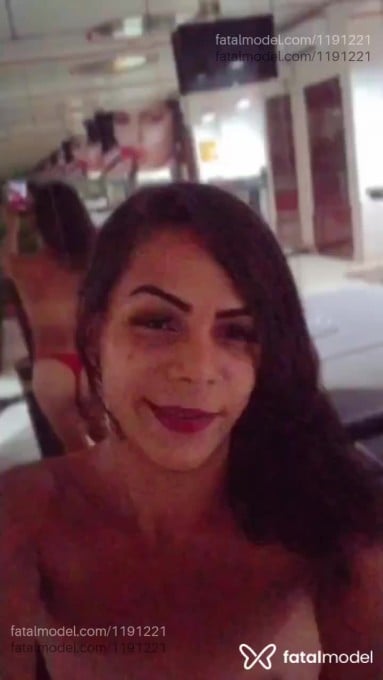 Acompanhante travesti com cabelo castanho de olhos castanhos em Rio Branco Acompanhante travesti com cabelo castanho de olhos castanhos em Rio Branco - Renata