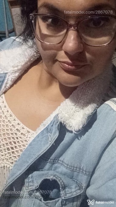 Acompanhante mulher com cabelo castanho de olhos castanhos em Virtual - Mayaa