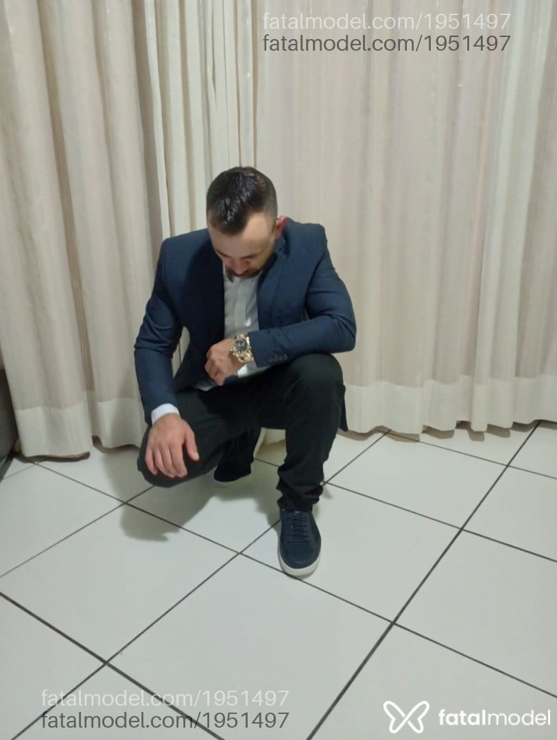 Acompanhante homem morena (o) de olhos castanhos em Itapema - Gpdosul