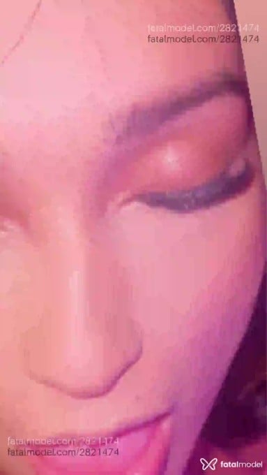 Acompanhante mulher trans morena (o) de olhos castanhos em Virtual - Ariella Marian