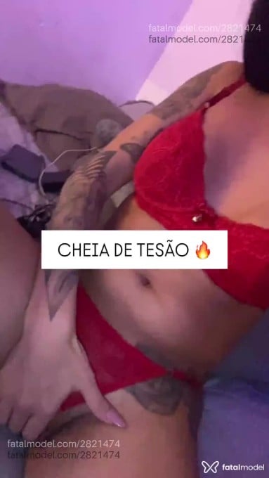 Acompanhante mulher trans morena (o) de olhos castanhos em Virtual - Ariella Marian