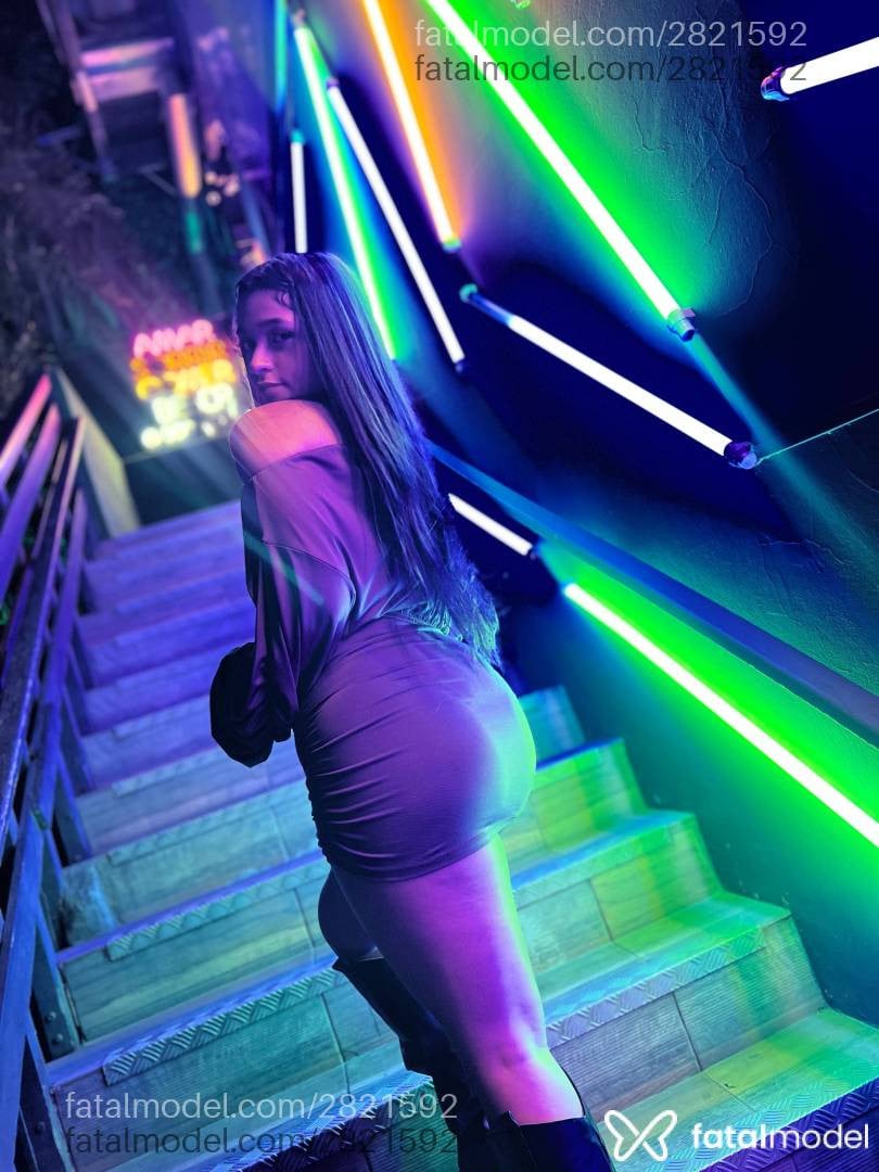 Acompanhante mulher morena (o) de olhos castanhos em Florianópolis - Lunaa
