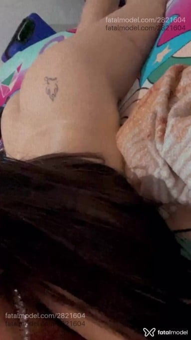 Acompanhante mulher morena (o) de olhos pretos - Aylla Ninfetabb Acompanhante mulher morena (o) de olhos pretos - Aylla Ninfetabb
