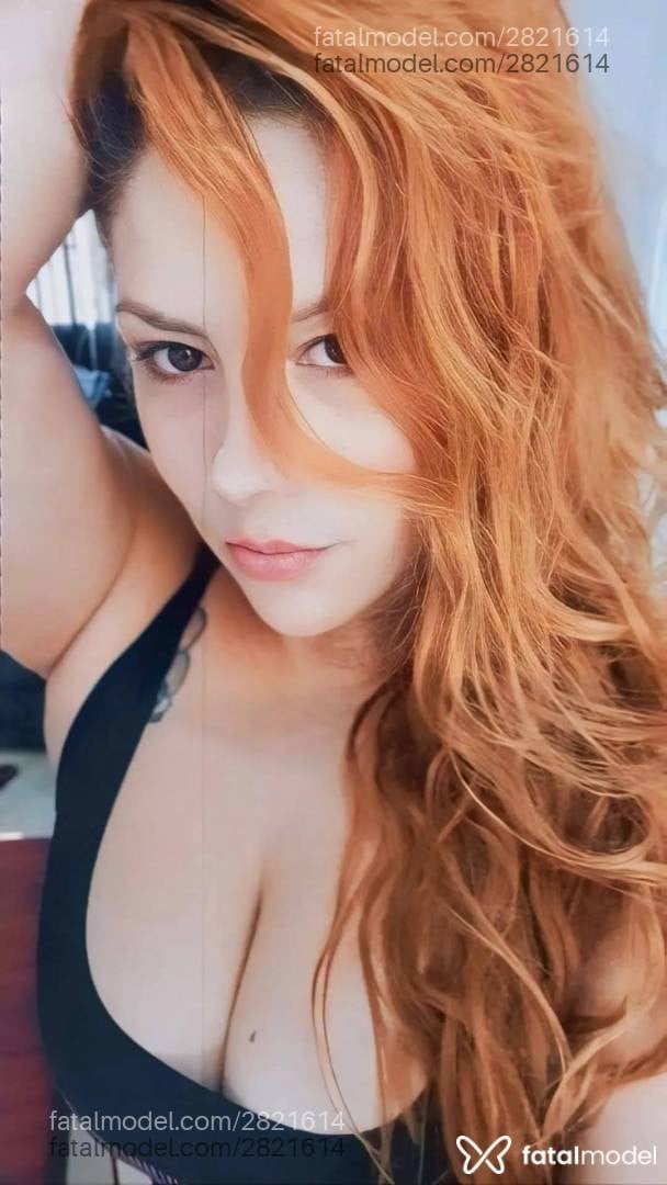Acompanhante mulher ruiva (o) de olhos castanhos - Livia Sanches