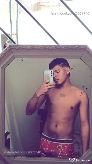 Acompanhante homem morena (o) de olhos pretos - Morenobraz Acompanhante homem morena (o) de olhos pretos - Morenobraz