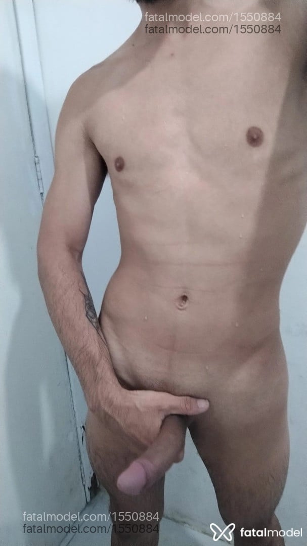 Acompanhante homem com cabelo castanho de olhos castanhos em Itajaí Acompanhante homem com cabelo castanho de olhos castanhos em Itajaí - Jhon