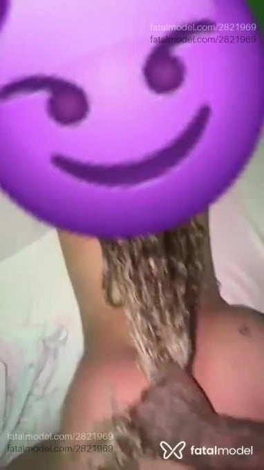 Acompanhante mulher loira (o) de olhos mel - Gabriela Lima