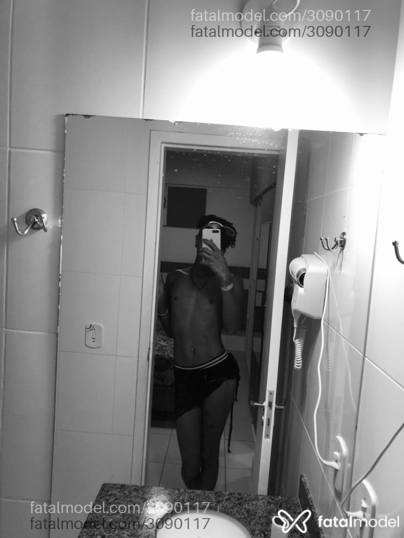 Acompanhante homem morena (o) de olhos castanhos em Osasco - Isaque